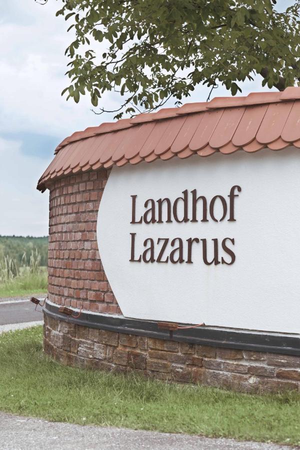 Landhof Lazarus Hotell Mooskirchen Eksteriør bilde